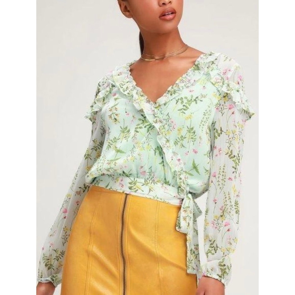 Accuracy Bambi Floral Print Ruffle Detail V-Neck Cropped Wrap Tie Blouse Top NWT